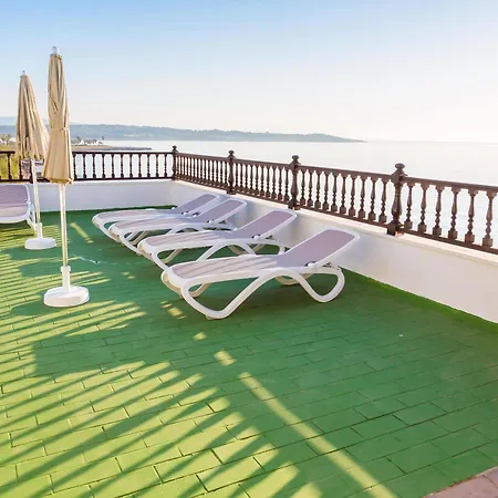 Club Hotel 3*