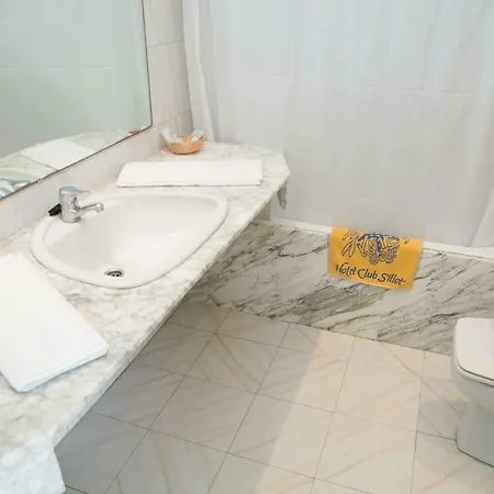 Hotel Club 3*